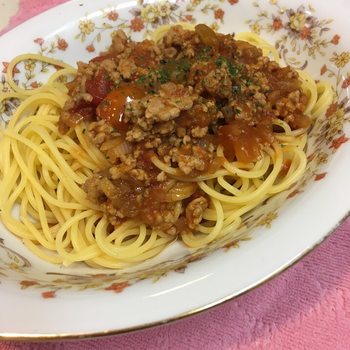 ミートソースパスタ